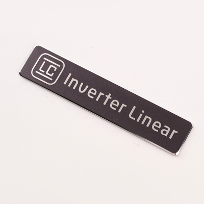 Customized Metal Logo Manufacturing of Eco-friendly Metal Signs with OEM Installation